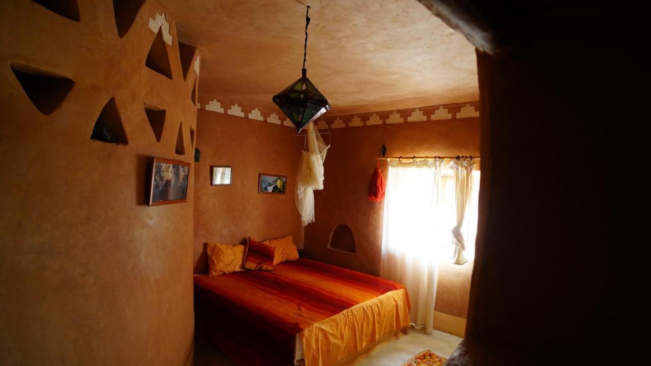 Kasbah Tigmi El Janoub Hotel Ajt Benhaddu Kültér fotó