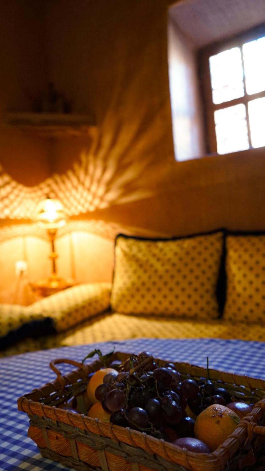 Kasbah Tigmi El Janoub Hotel Ajt Benhaddu Kültér fotó