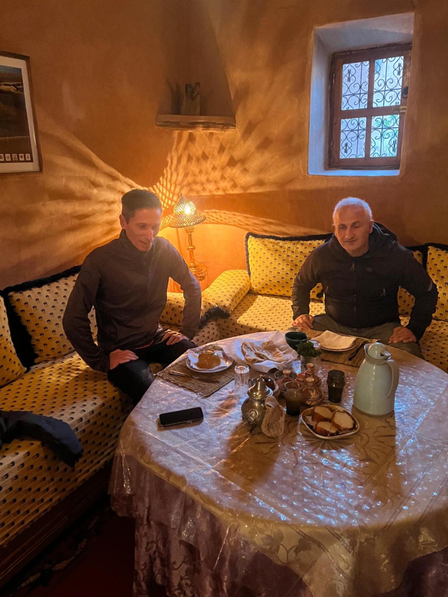 Kasbah Tigmi El Janoub Hotel Ajt Benhaddu Kültér fotó
