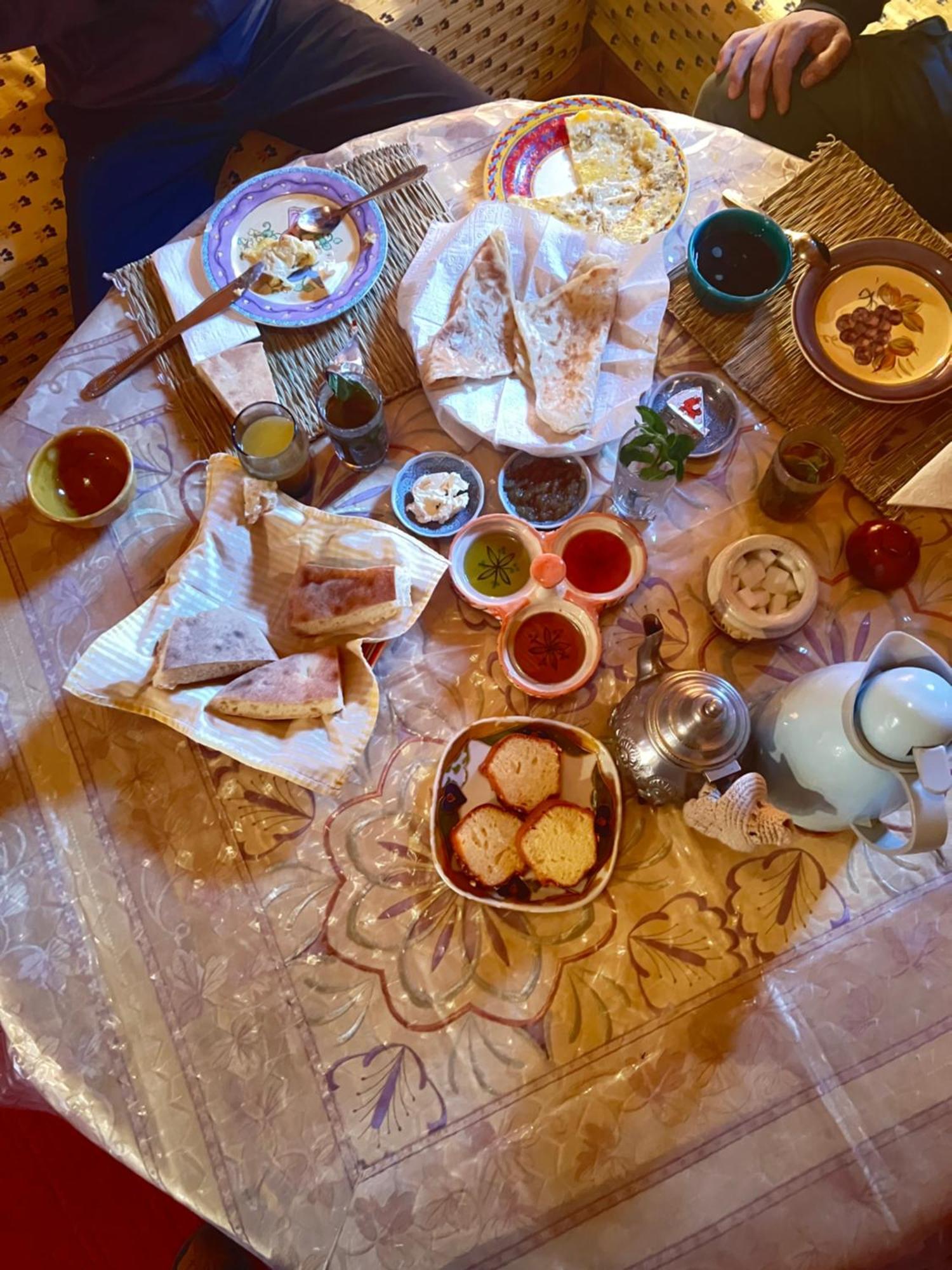 Kasbah Tigmi El Janoub Hotel Ajt Benhaddu Kültér fotó