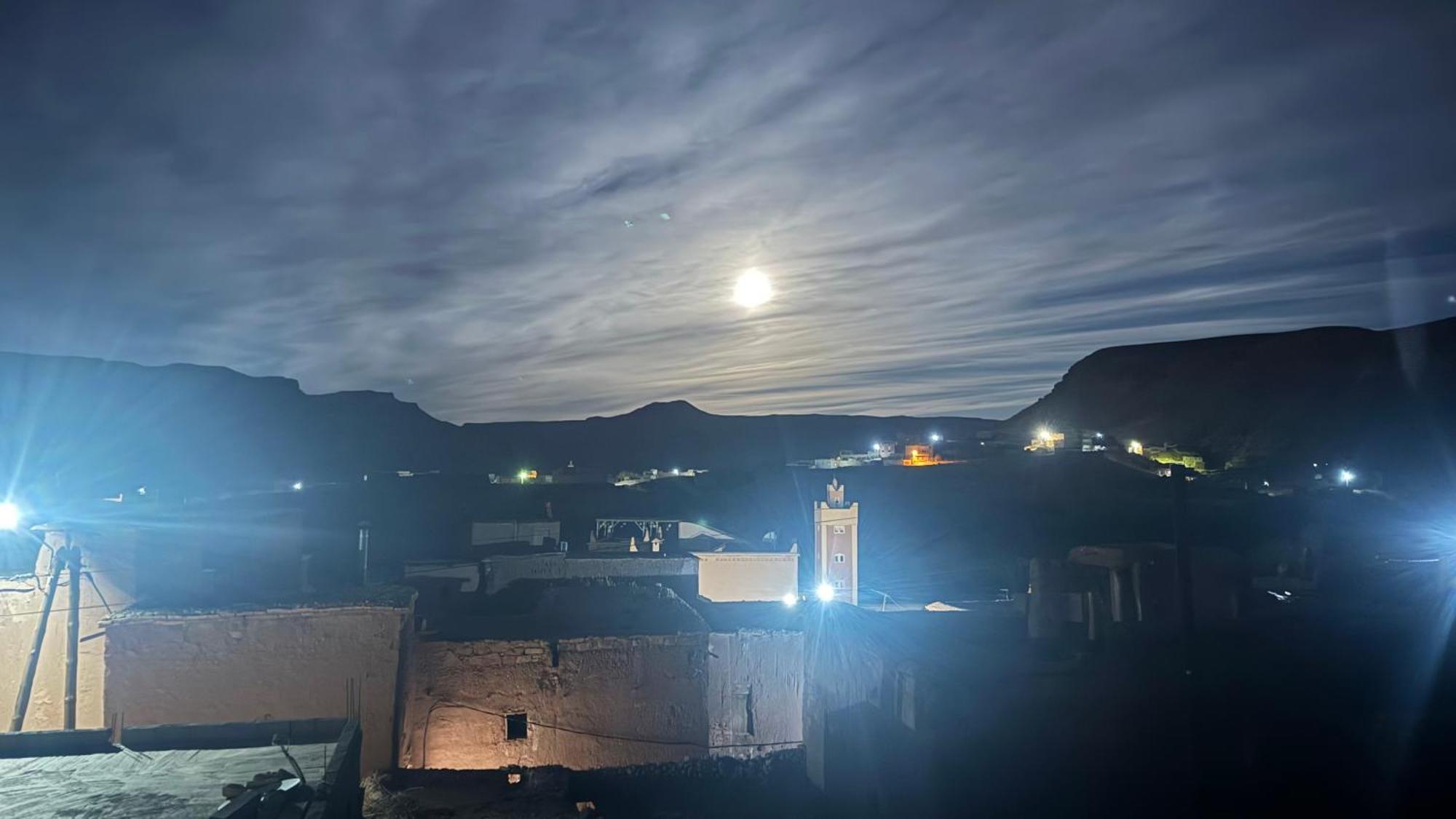 Kasbah Tigmi El Janoub Hotel Ajt Benhaddu Kültér fotó